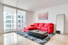 Chic and Pristine 1BR APT with Pool, Gym and WFH